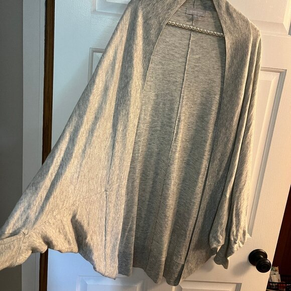 Nordstom Ladies Gray Open Front Lightweight Knit Cocoon Shawl Sweater One Size - Picture 3 of 5